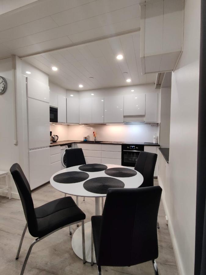 Alexi Apartments - Newly Renovated Apt In The Heart Of The City Near To Railway Station And Nokia Arena تامبير المظهر الخارجي الصورة